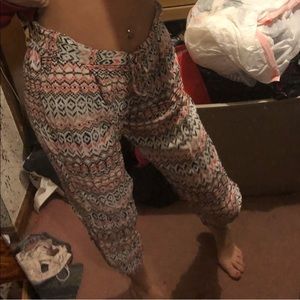 comfy booty pants size small